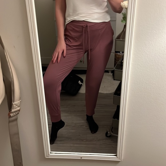 Costco joggers - Picture 1 of 2